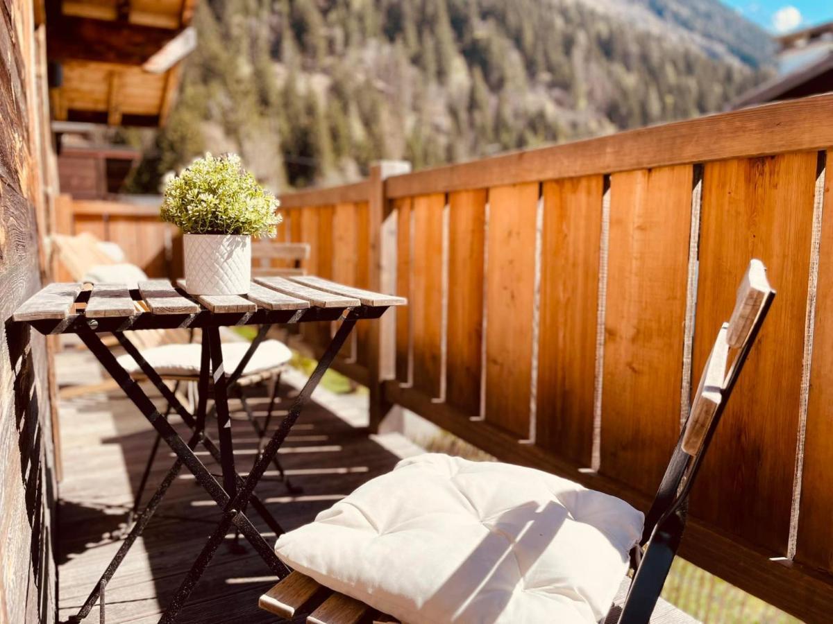 Chalet Le Petit Nicolas, Jacuzzi, Vue Mont Blanc Шамоні Екстер'єр фото