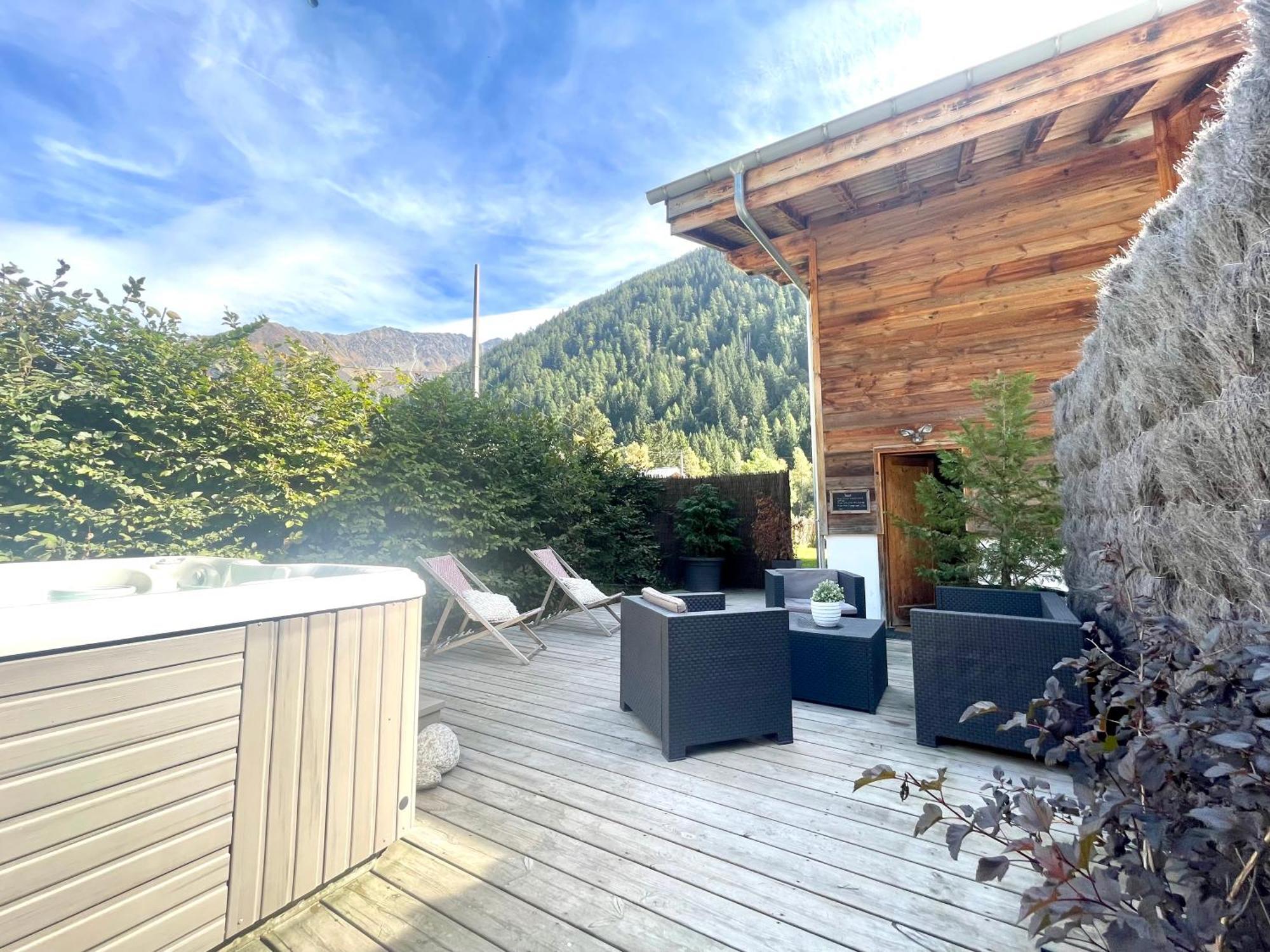 Chalet Le Petit Nicolas, Jacuzzi, Vue Mont Blanc Шамоні Екстер'єр фото